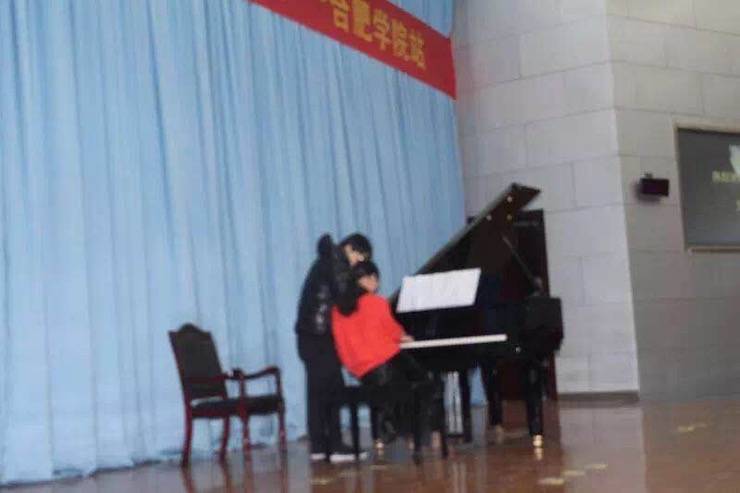 【报道】从师而不惑|海博测评艺术家宋思衡安徽巡讲·合肥学院站圆满结束。诤悠担