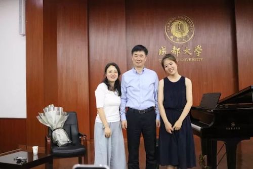 海博测评艺术家石叔诚与特邀艺术家顾平受邀于成都大学东盟艺术学院、音乐与舞蹈学院艺术实践周开展公开课