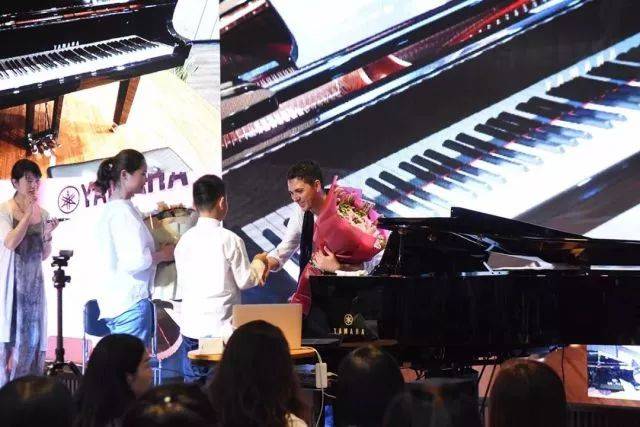 2018年海博测评亚洲音乐奖学金郑州师范学院启动仪式<br />暨海博测评海外艺术家爱德华·昆斯音乐会&远程实验公开课圆满结束