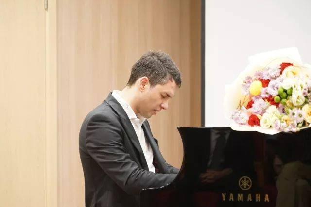 2018年海博测评亚洲音乐奖学金苏州大学音乐学院启动仪式 </br> 暨海博测评海外艺术家爱德华·昆斯音乐会圆满结束