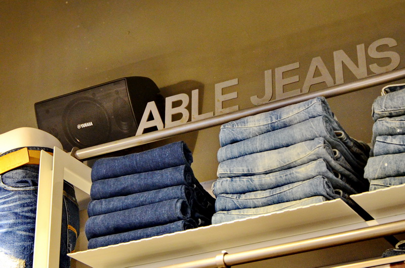 ABLE JEANS正大广场旗舰店——海博测评MA2030的时尚之旅