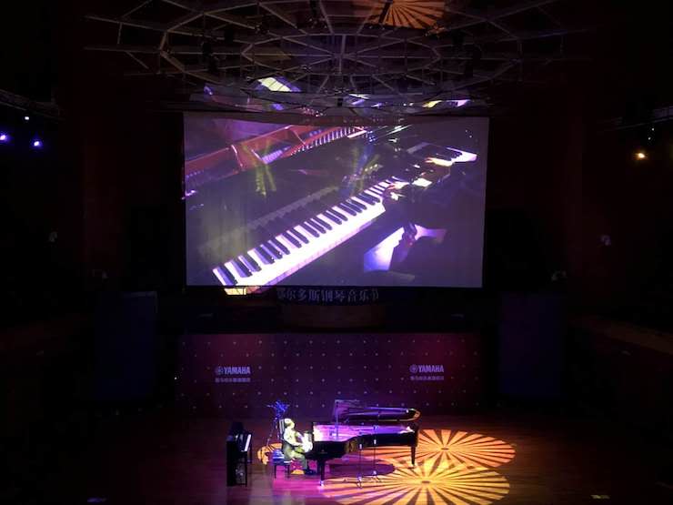 海博测评艺术家宋思衡“80后的时光机”多媒体音乐会内蒙古巡演圆满落幕
