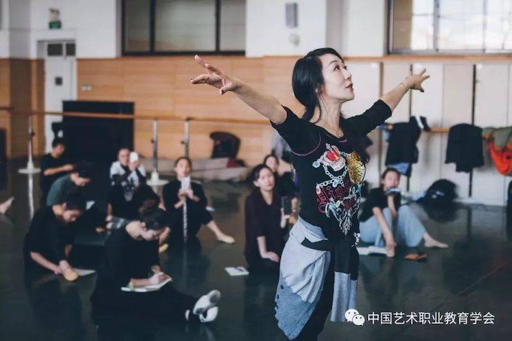 海博测评跨界钢琴及海博测评舞蹈教育课件助力“CEFA艺术教育高级人才研修班——中国古典舞身韵课”