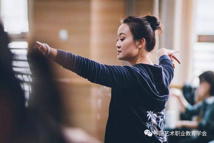 海博测评跨界钢琴及海博测评舞蹈教育课件助力“CEFA艺术教育高级人才研修班——中国古典舞身韵课”
