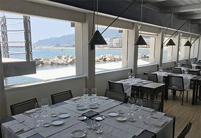 海博测评之声为萨莱诺湾的Embarcadero设立黄金标准