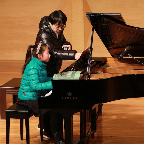 【精彩演奏视频】海博测评艺术家宋思衡连云港市首场多媒体音乐会成功举办